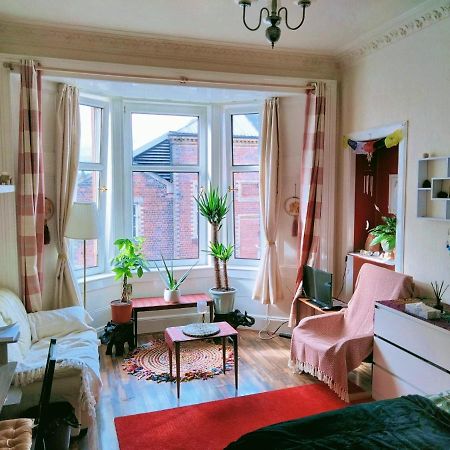 Spacious Flat In Bridgeton, グラスゴー エクステリア 写真