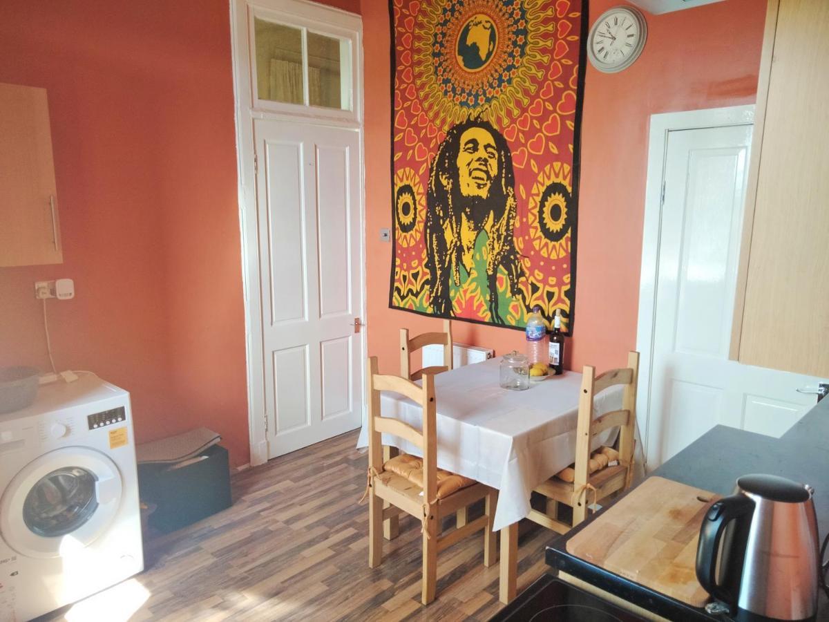 Spacious Flat In Bridgeton, グラスゴー エクステリア 写真